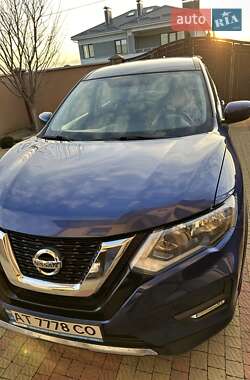 Позашляховик / Кросовер Nissan Rogue 2016 в Івано-Франківську