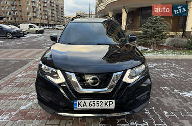 Внедорожник / Кроссовер Nissan Rogue 2017 в Киеве