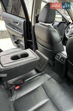 Позашляховик / Кросовер Nissan Rogue 2015 в 