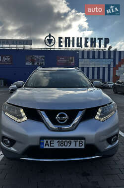 Внедорожник / Кроссовер Nissan Rogue 2015 в Николаеве