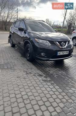 Позашляховик / Кросовер Nissan Rogue 2016 в Кам'янському