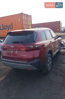 Внедорожник / Кроссовер Nissan Rogue 2022 в 
