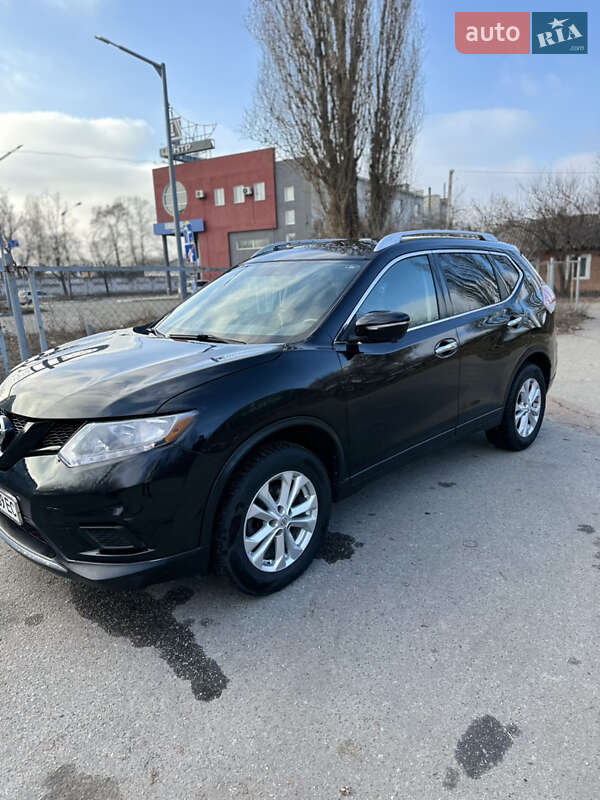Внедорожник / Кроссовер Nissan Rogue 2015 в Чернигове