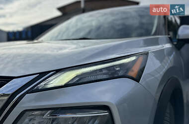 Внедорожник / Кроссовер Nissan Rogue 2020 в 