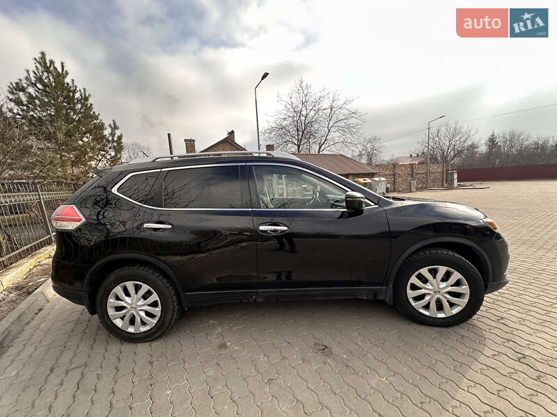 Внедорожник / Кроссовер Nissan Rogue 2016 в Львове