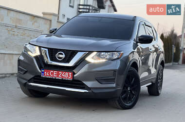 Внедорожник / Кроссовер Nissan Rogue 2017 в Львове