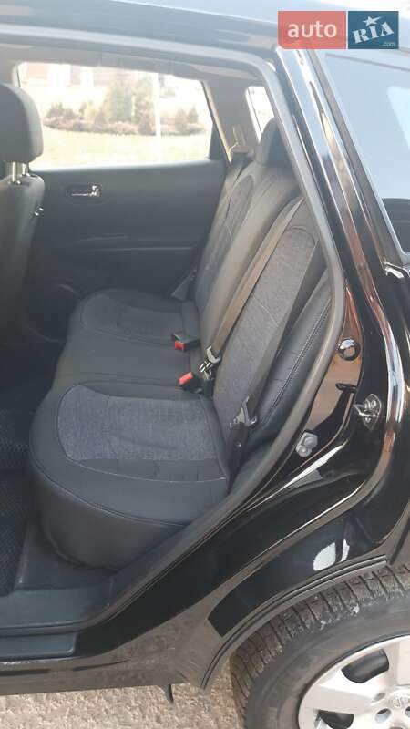 Внедорожник / Кроссовер Nissan Rogue 2013 в Ивано-Франковске