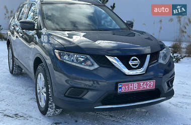 Внедорожник / Кроссовер Nissan Rogue 2016 в Луцке