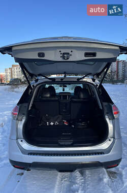 Внедорожник / Кроссовер Nissan Rogue 2014 в 