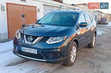 Внедорожник / Кроссовер Nissan Rogue 2016 в Житомире