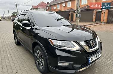 Позашляховик / Кросовер Nissan Rogue 2018 в Таращі