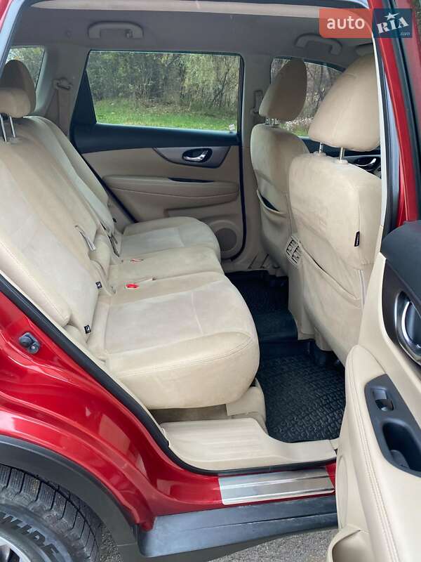 Внедорожник / Кроссовер Nissan Rogue 2015 в Виннице