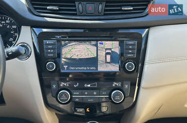 Внедорожник / Кроссовер Nissan Rogue 2018 в 