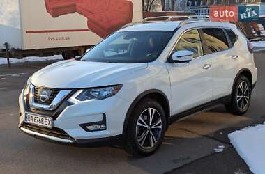 Внедорожник / Кроссовер Nissan Rogue 2019 в Киеве