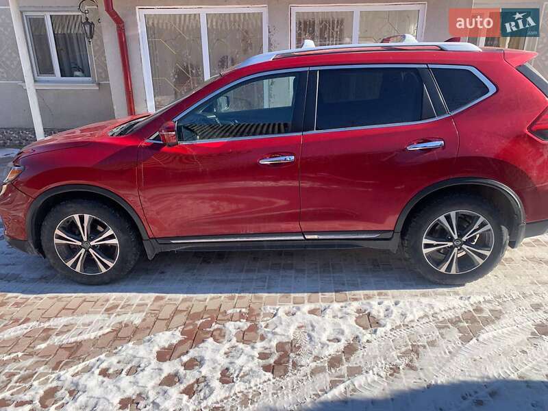 Позашляховик / Кросовер Nissan Rogue 2017 в Тернополі
