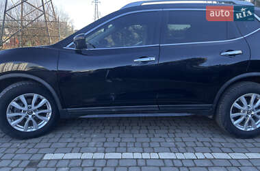 Внедорожник / Кроссовер Nissan Rogue 2019 в 