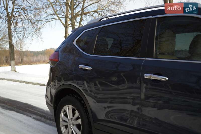 Позашляховик / Кросовер Nissan Rogue 2015 в Києві