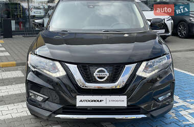 Внедорожник / Кроссовер Nissan Rogue 2018 в 