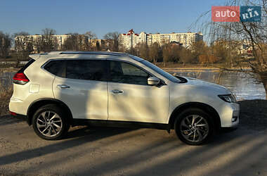 Внедорожник / Кроссовер Nissan Rogue 2016 в Белой Церкви