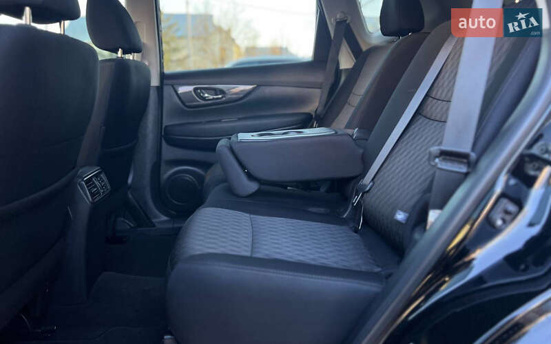 Внедорожник / Кроссовер Nissan Rogue 2020 в Ивано-Франковске