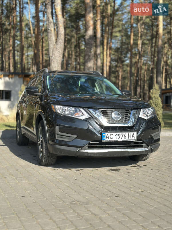 Позашляховик / Кросовер Nissan Rogue 2019 в Маневичах