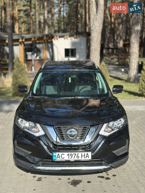 Позашляховик / Кросовер Nissan Rogue 2019 в Маневичах