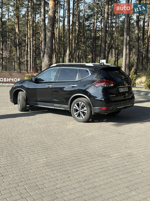 Позашляховик / Кросовер Nissan Rogue 2019 в Маневичах