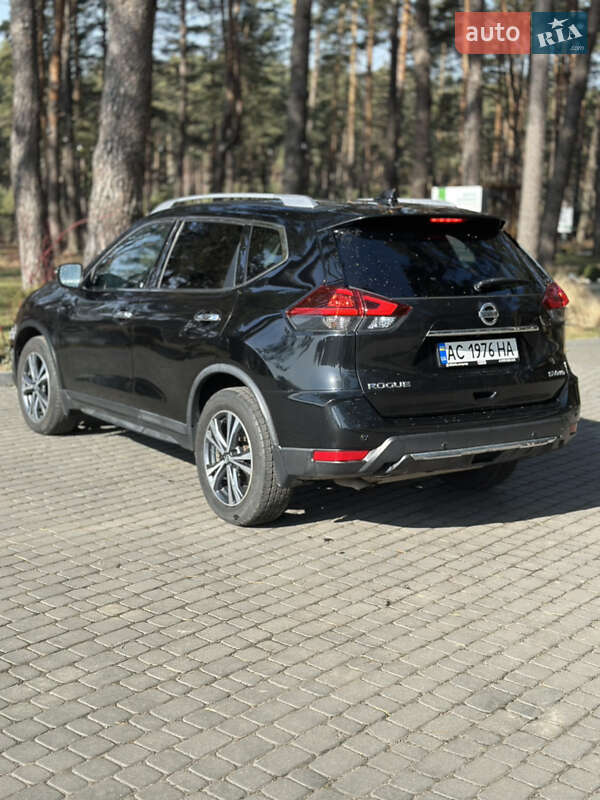 Позашляховик / Кросовер Nissan Rogue 2019 в Маневичах