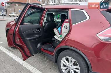 Внедорожник / Кроссовер Nissan Rogue 2015 в 