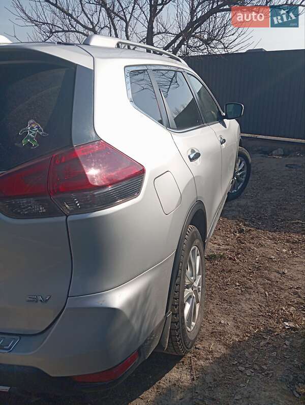 Позашляховик / Кросовер Nissan Rogue 2017 в Ковелі