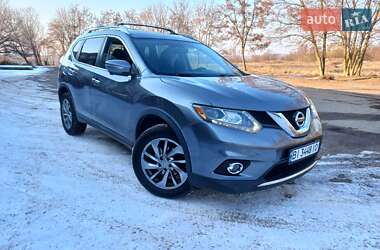 Позашляховик / Кросовер Nissan Rogue 2015 в Лубнах