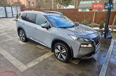 Внедорожник / Кроссовер Nissan Rogue 2020 в 