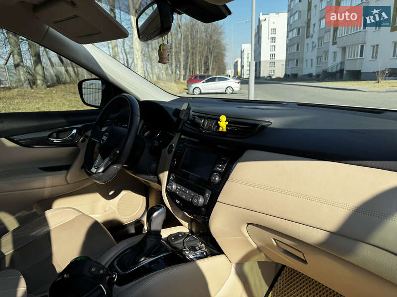 Внедорожник / Кроссовер Nissan Rogue 2018 в Виннице