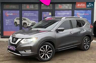 Внедорожник / Кроссовер Nissan Rogue 2019 в 