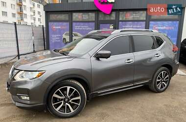 Внедорожник / Кроссовер Nissan Rogue 2019 в 