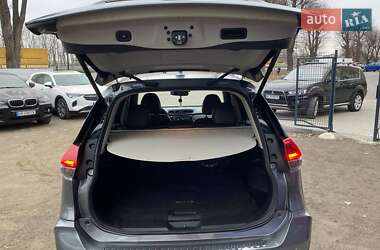 Внедорожник / Кроссовер Nissan Rogue 2019 в 
