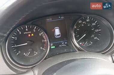 Внедорожник / Кроссовер Nissan Rogue 2017 в 