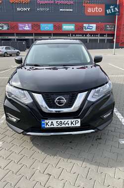 Внедорожник / Кроссовер Nissan Rogue 2018 в Киеве