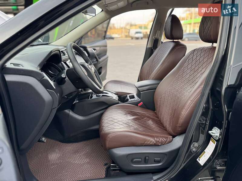 Внедорожник / Кроссовер Nissan Rogue 2016 в Одессе