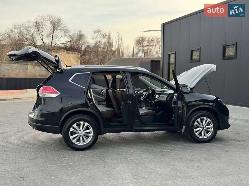 Внедорожник / Кроссовер Nissan Rogue 2016 в Одессе