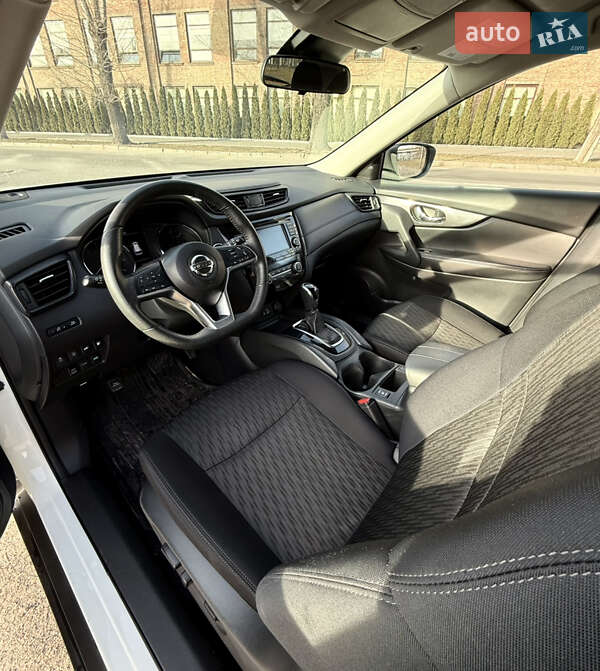 Позашляховик / Кросовер Nissan Rogue 2019 в Києві