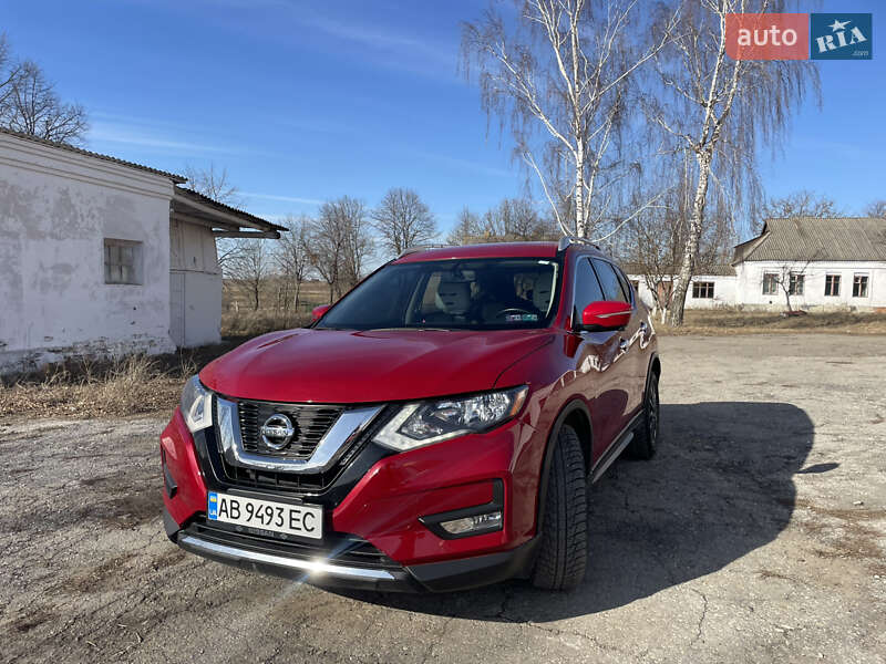 Позашляховик / Кросовер Nissan Rogue 2016 в 
