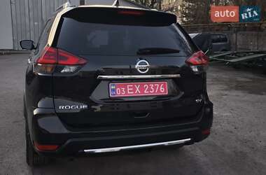 Внедорожник / Кроссовер Nissan Rogue 2020 в Полтаве