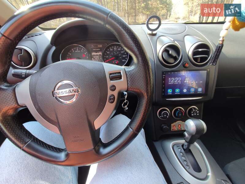 Внедорожник / Кроссовер Nissan Rogue 2012 в Бершади