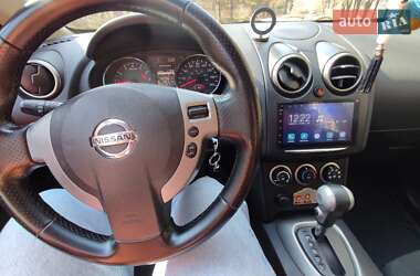 Внедорожник / Кроссовер Nissan Rogue 2012 в 