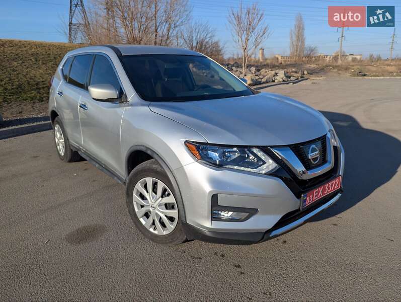 Внедорожник / Кроссовер Nissan Rogue 2018 в Днепре