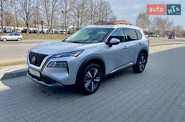 Внедорожник / Кроссовер Nissan Rogue 2022 в Киеве