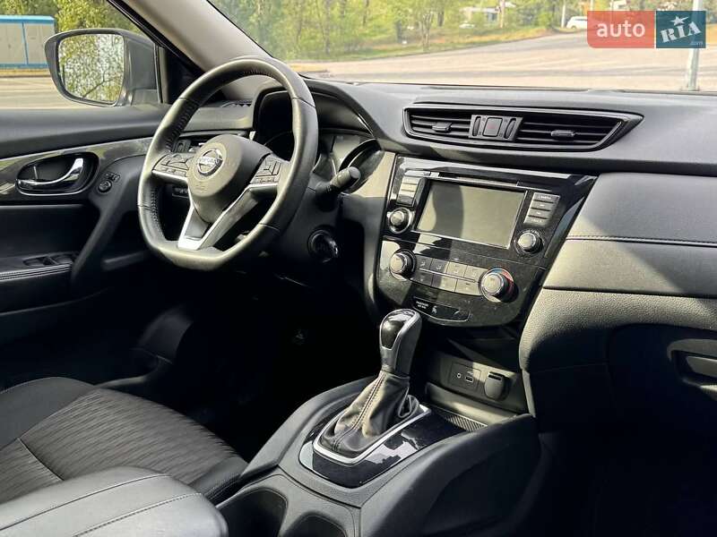 Внедорожник / Кроссовер Nissan Rogue 2019 в Запорожье