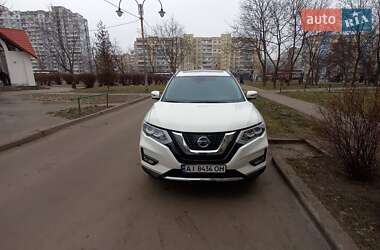 Позашляховик / Кросовер Nissan Rogue 2018 в Львові