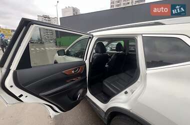 Внедорожник / Кроссовер Nissan Rogue 2014 в 